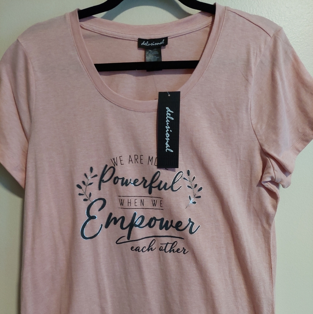 Womens print t-shirt size large